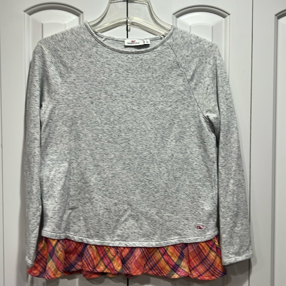 Vineyard Vines Girls Top.  Size: L(14)